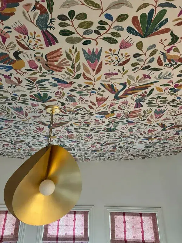Modern wallpaper design installation